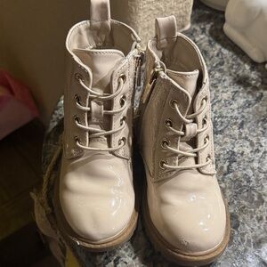 Sam & Libby Cream Kids Boots